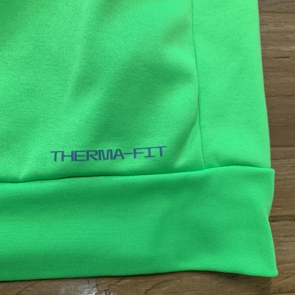 Nike Seattle Seahawks Thermal Fit Football Hoodie - Picture 9 of 9